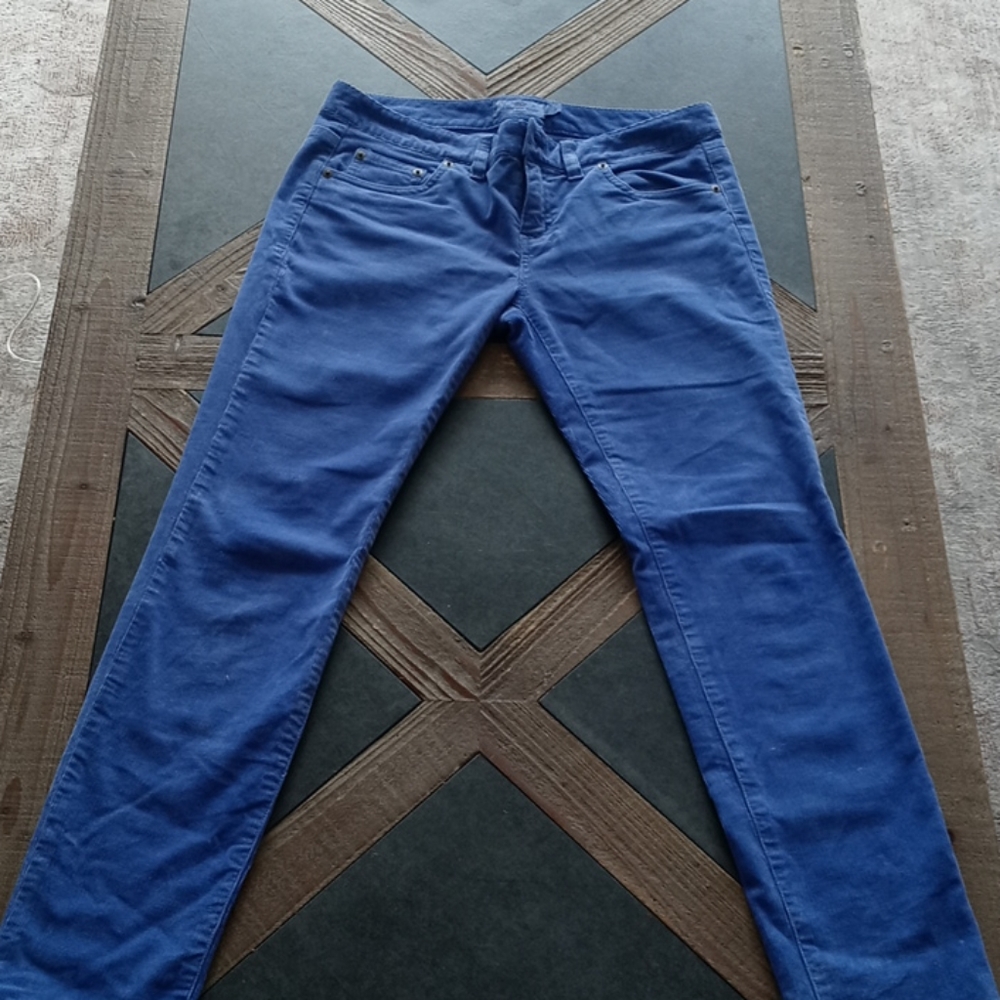 Vineyard vines corduroy jeans